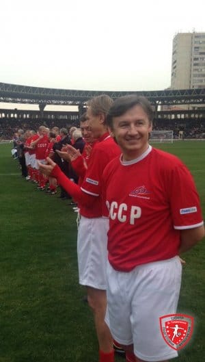 Сборная СССР сыграла вничью со сборной мира.