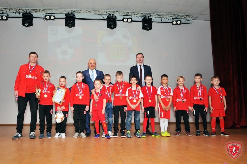 Футболистов ДФК «Центр Градиленко-Максофт» 2011 г.р. наградили за победу в Первенстве Пензенской области по мини-футболу